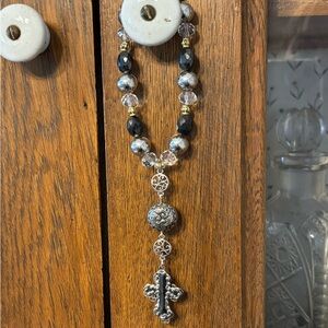 📿 Double Cross Door Knob Hanger